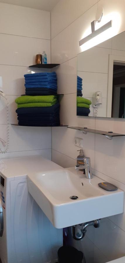 Apartments - Geraeumige 95 Qm Mit Balkon Augsburg Eksteriør billede