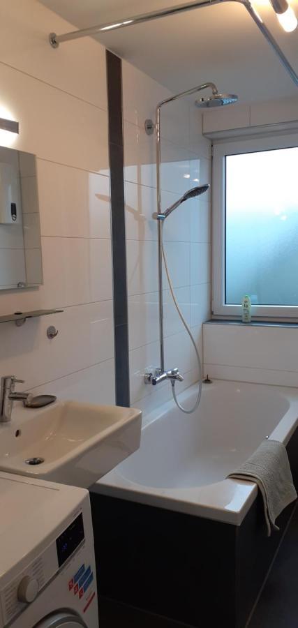 Apartments - Geraeumige 95 Qm Mit Balkon Augsburg Eksteriør billede